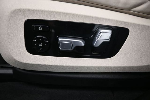 Used 2019 BMW X7 xDrive40i w/ Premium Package AWD/4WD image 31