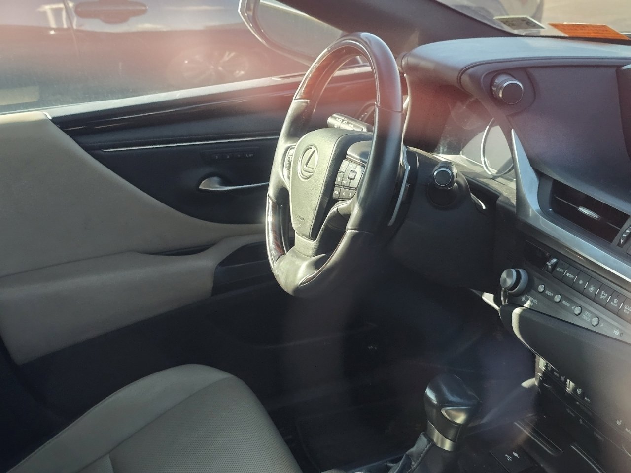 Used 2021 Lexus ES 350 w/ Premium Package image 14