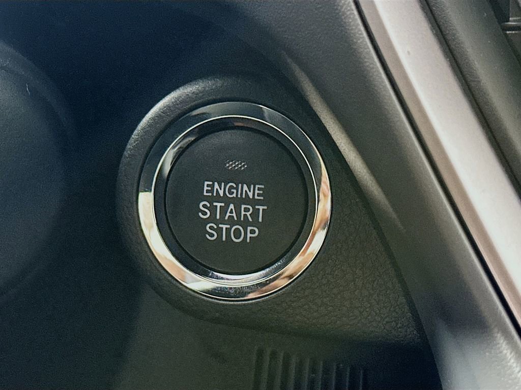 Used 2025 Subaru Crosstrek 2.0i Premium image 19