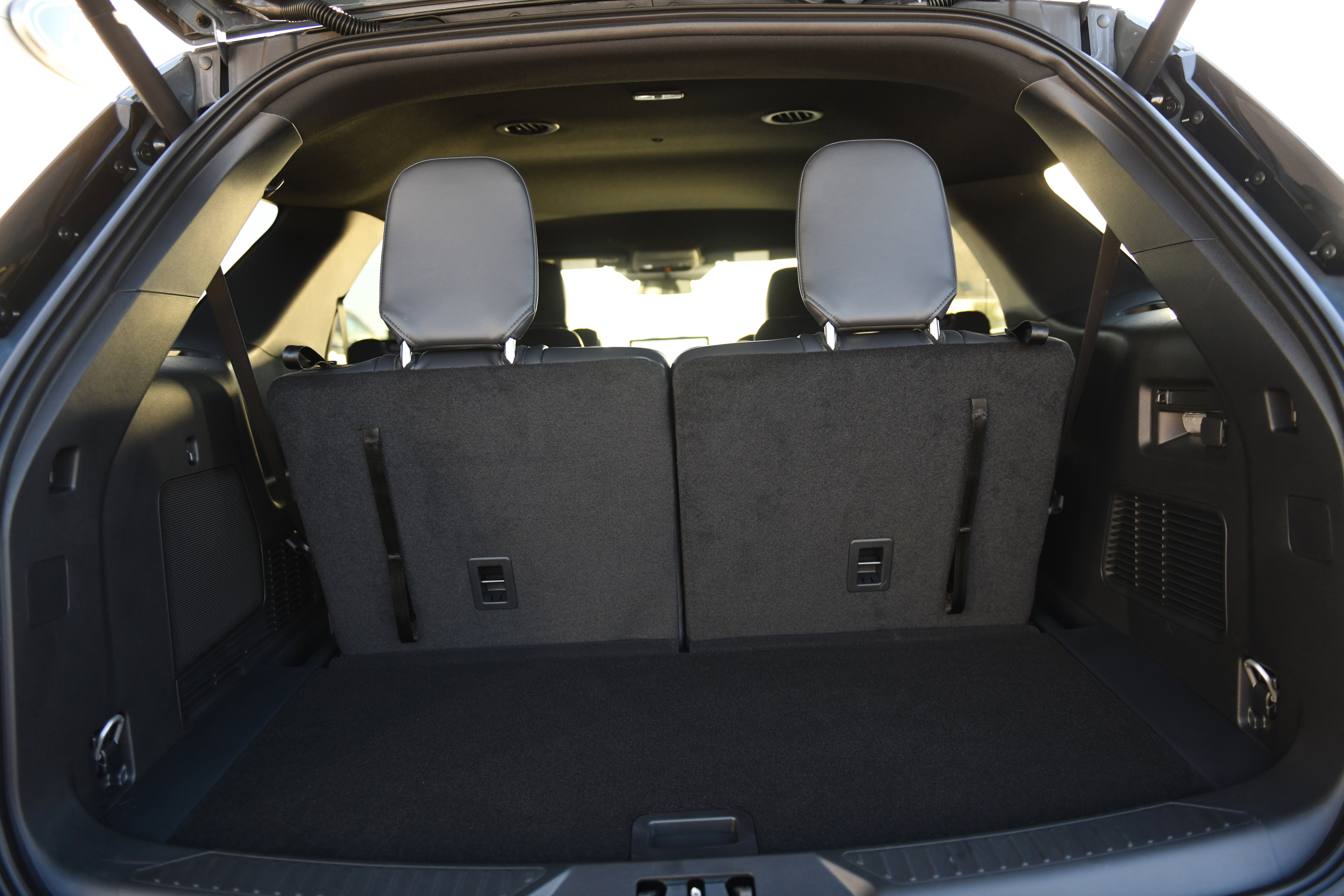 New 2026 Ford Explorer ST-Line w/ ST-Line Street Pack image 12