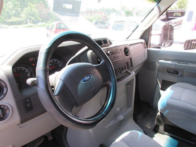 Used 2016 Ford E-350 and Econoline 350 Super Duty w/ Power Windows & Locks Group RWD image 9
