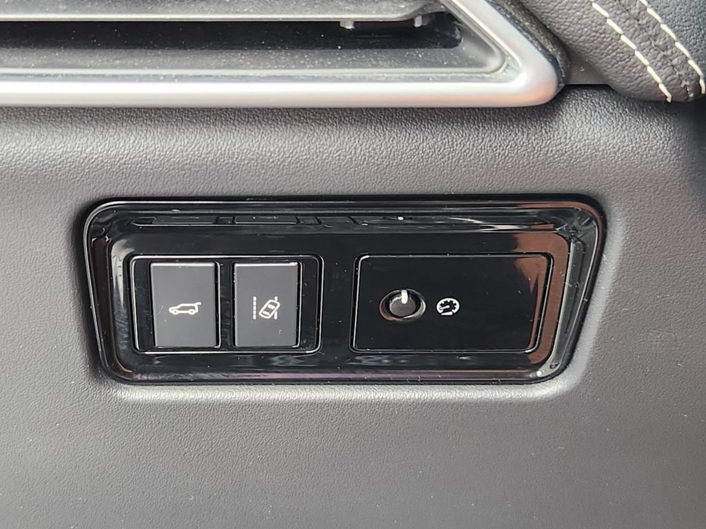 Used 2018 Jaguar F-PACE S AWD/4WD image 13