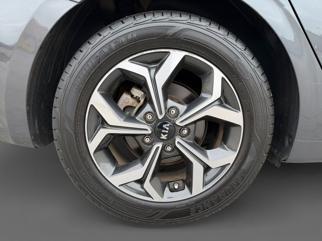 Used 2019 Kia Forte LXS image 11