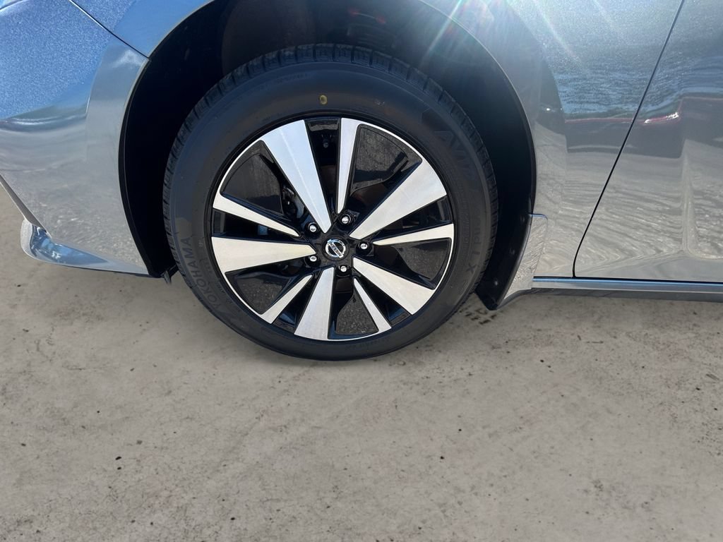Certified 2021 Nissan Altima 2.5 SV AWD/4WD image 15