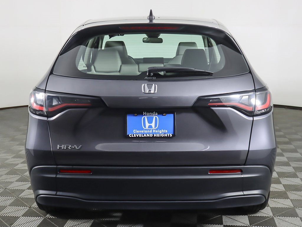 Used 2024 Honda HR-V LX image 9