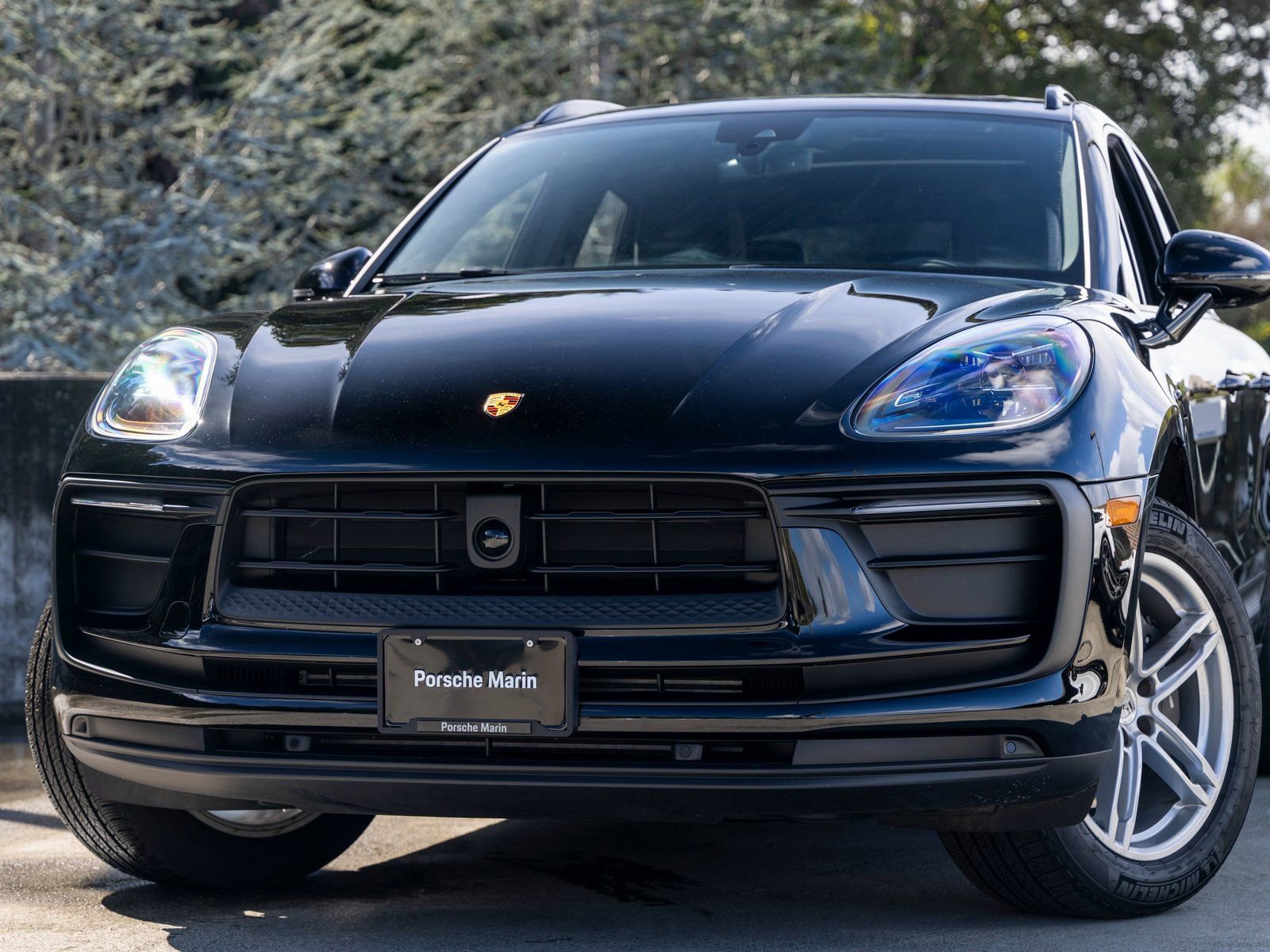 Certified 2025 Porsche Macan image 7