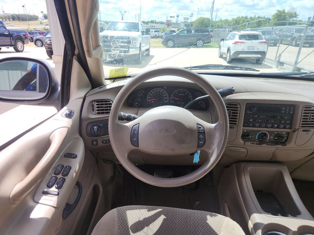 Used 2000 Ford Expedition XLT RWD image 18