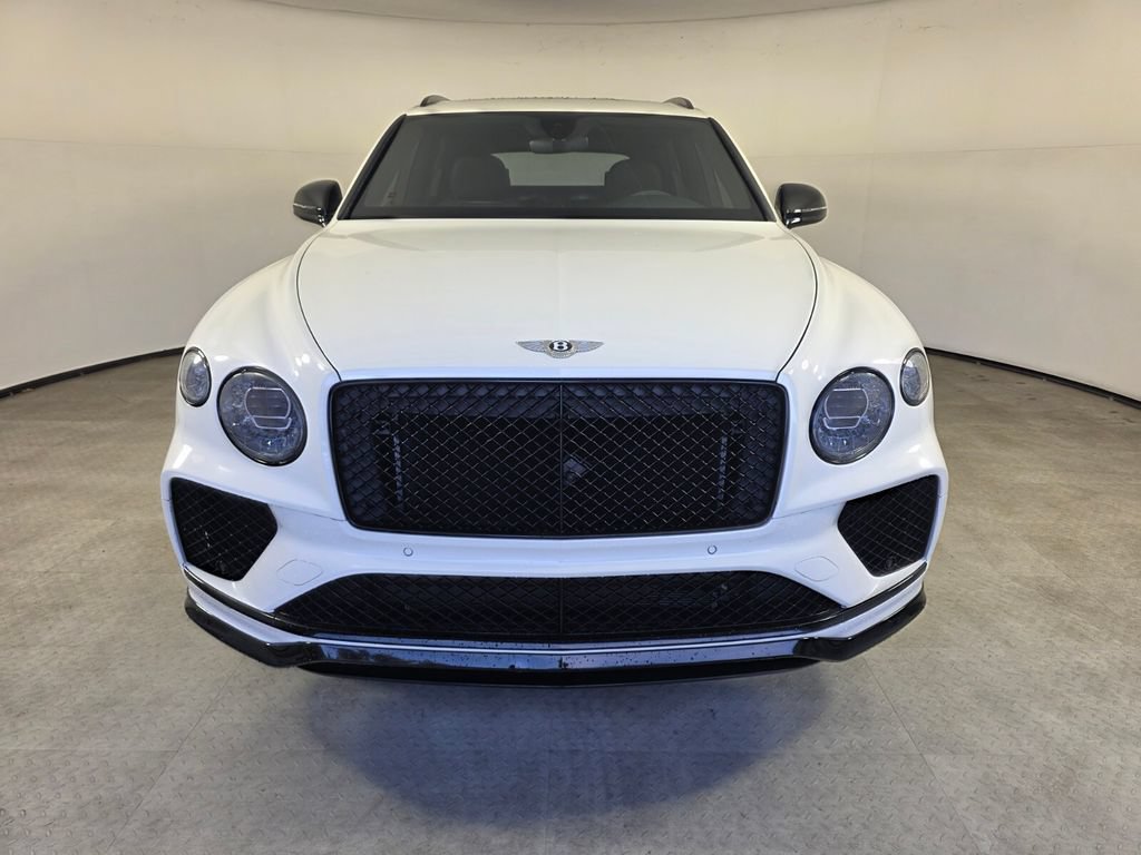 Used 2022 Bentley Bentayga AWD/4WD image 2