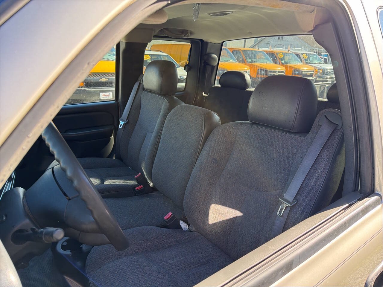 Used 2004 Chevrolet Silverado 1500 W/T RWD image 7