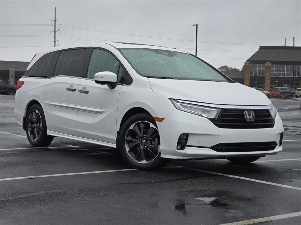 Certified 2023 Honda Odyssey Elite image 2