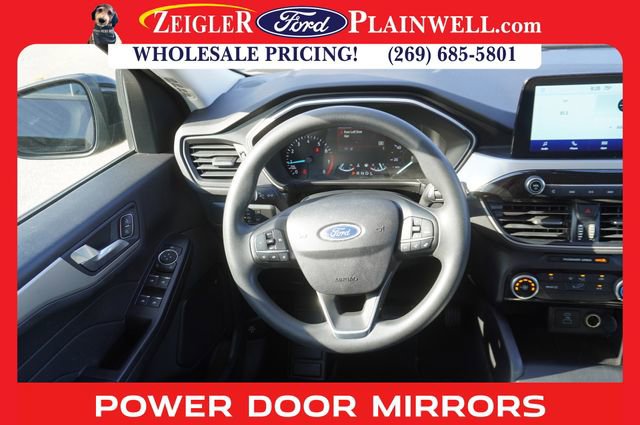 Used 2021 Ford Escape SE image 13