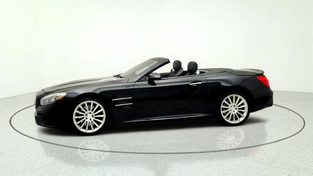 Used 2017 Mercedes-Benz SL 550 image 8