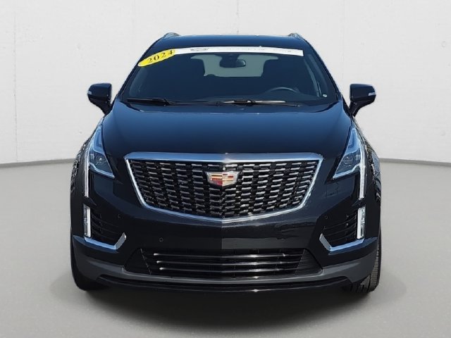 Certified 2024 Cadillac XT5 Luxury w/ LPO, Floor Liner Package AWD/4WD image 2