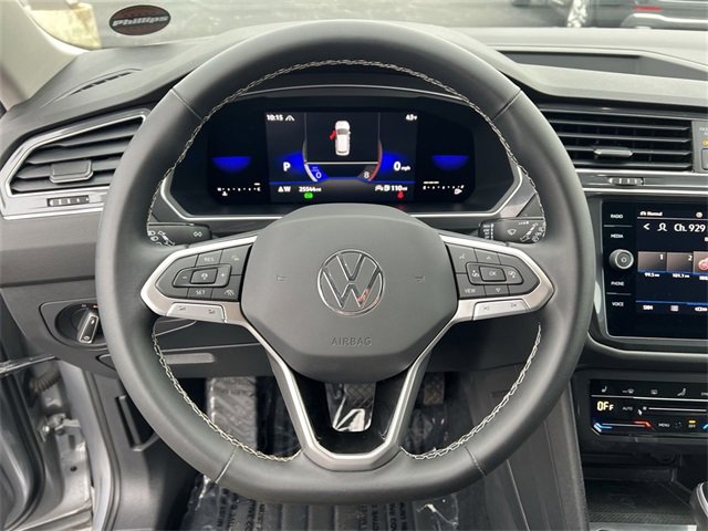 Used 2022 Volkswagen Tiguan SE image 11
