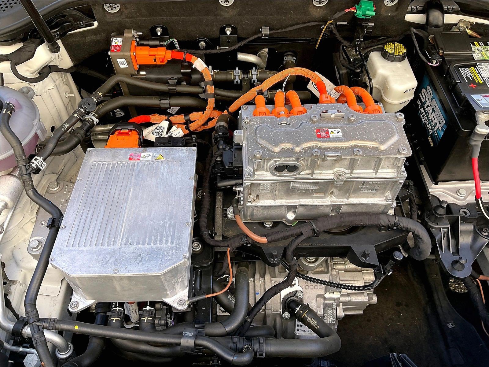 Used 2018 Volkswagen e-Golf SE FWD image 31