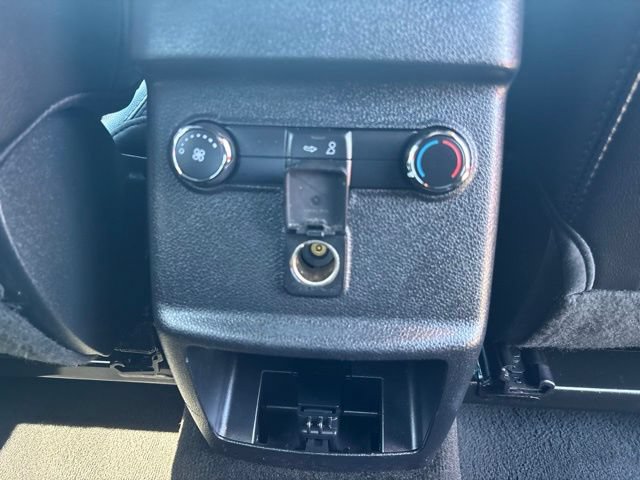 Used 2017 Ford Explorer XLT w/ Equipment Group 202A AWD/4WD image 30