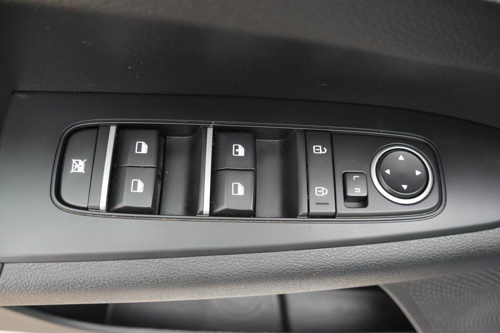 Used 2022 Kia Forte LXS image 27