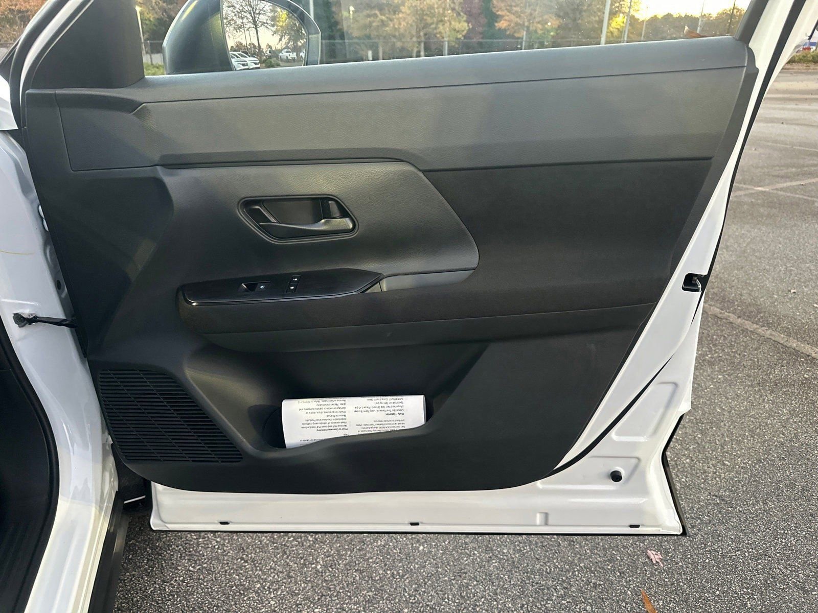 New 2026 Nissan Kicks S image 14