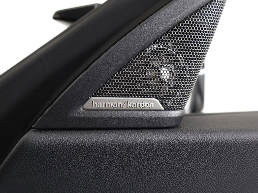 Used 2025 BMW M240i xDrive Coupe w/ Premium Package image 55