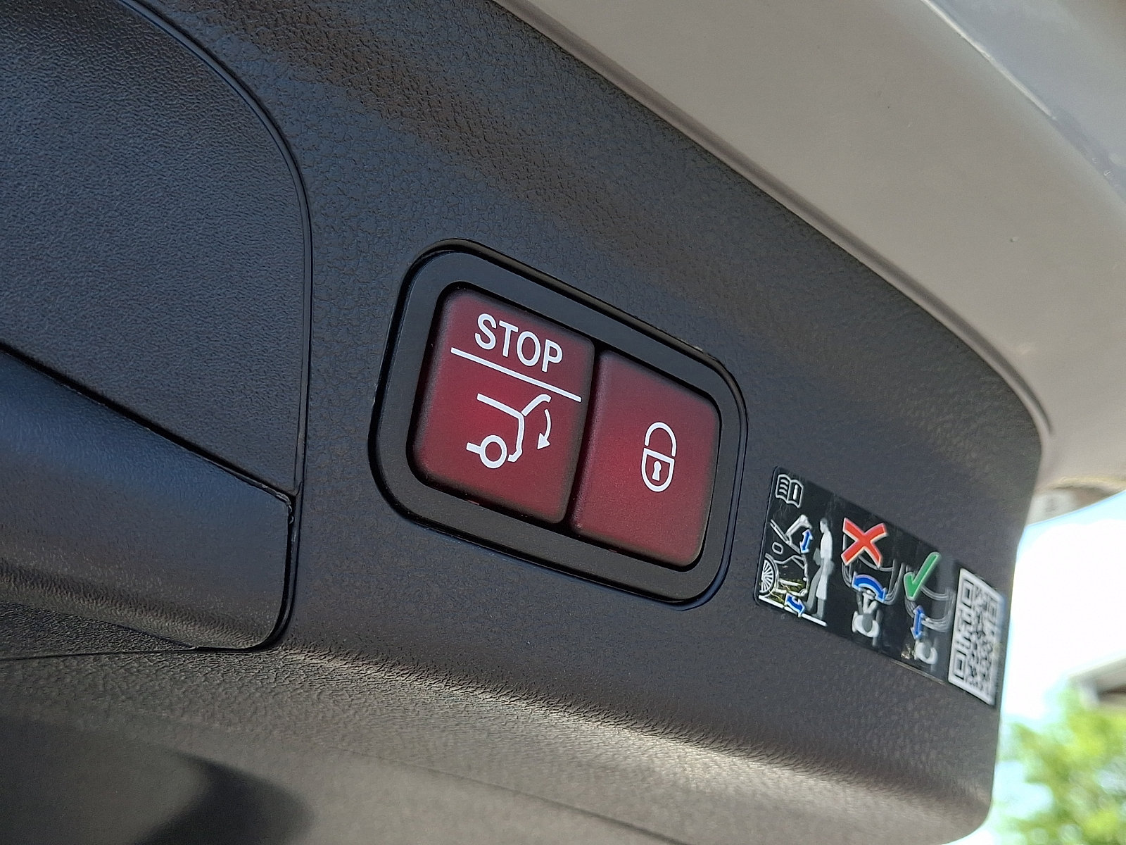 Certified 2026 Mercedes-Benz GLE 350 4MATIC image 31