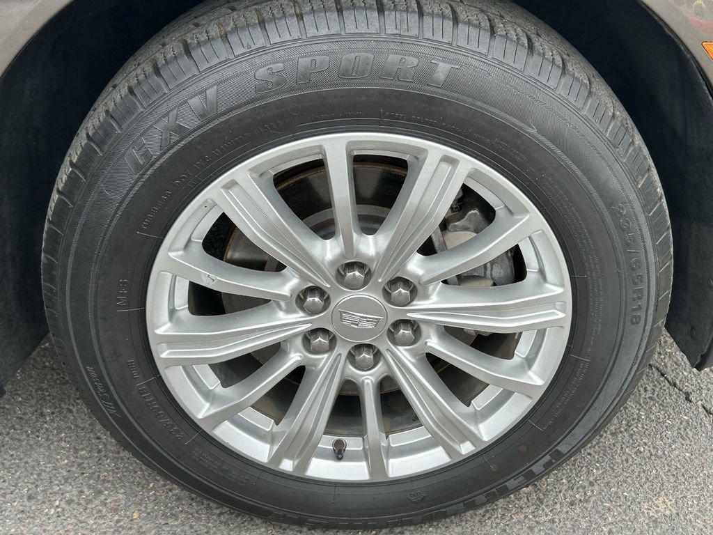 Used 2019 Cadillac XT5 AWD image 8