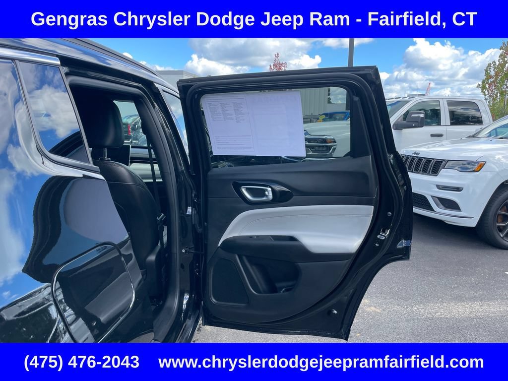 Certified 2025 Jeep Compass Limited AWD/4WD image 25