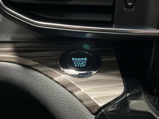 Used 2023 Ford Explorer Limited w/ Limited Technology Package image 24