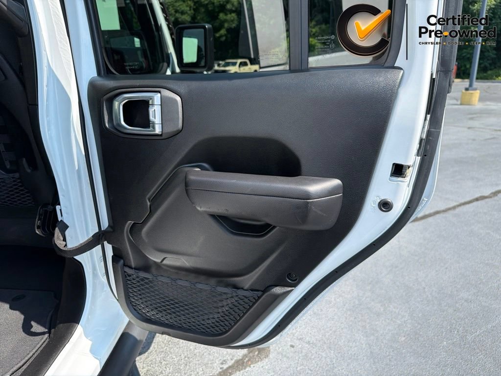 Certified 2021 Jeep Gladiator Rubicon AWD/4WD image 38