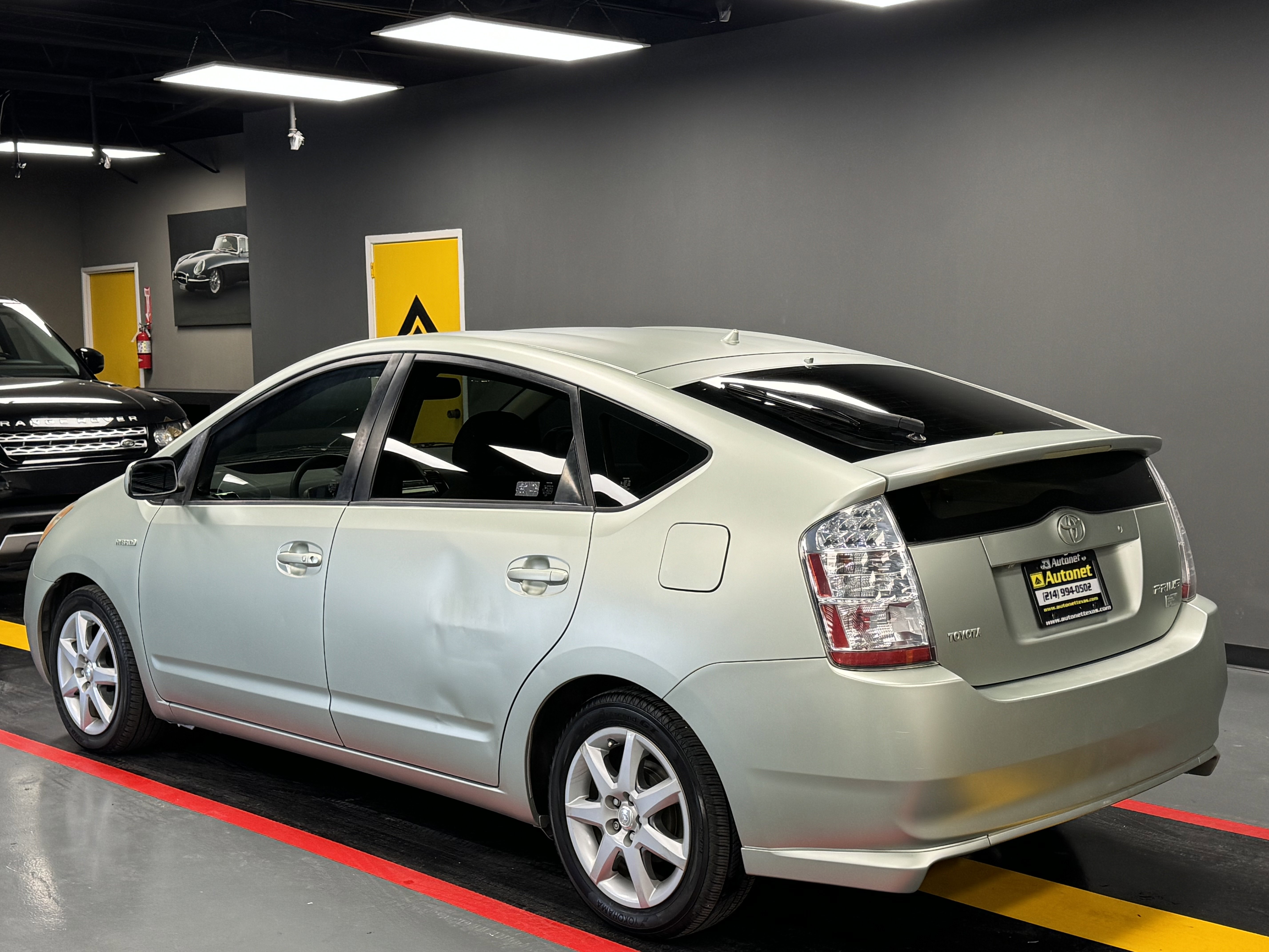 Used 2009 Toyota Prius FWD image 4
