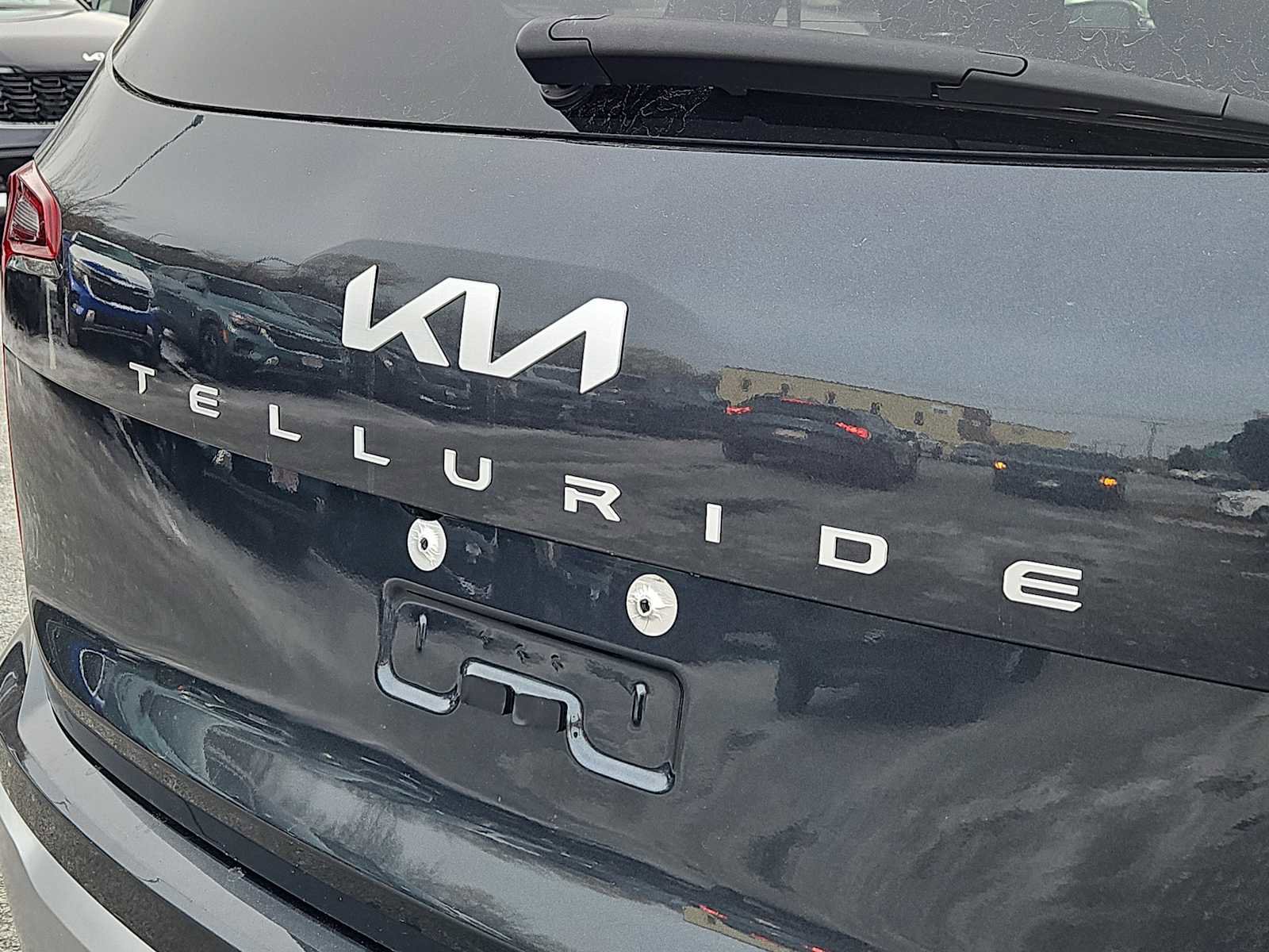 Certified 2024 Kia Telluride LX image 11