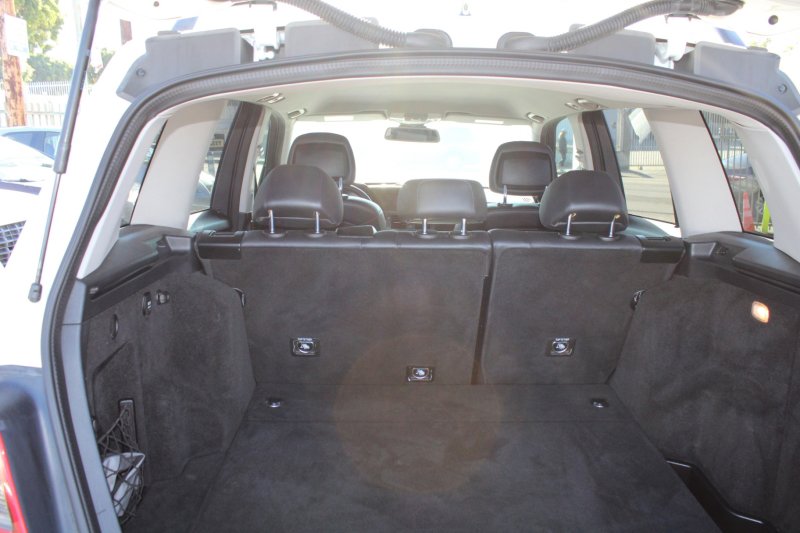 Used 2011 Mercedes-Benz GLK 350 2WD image 8