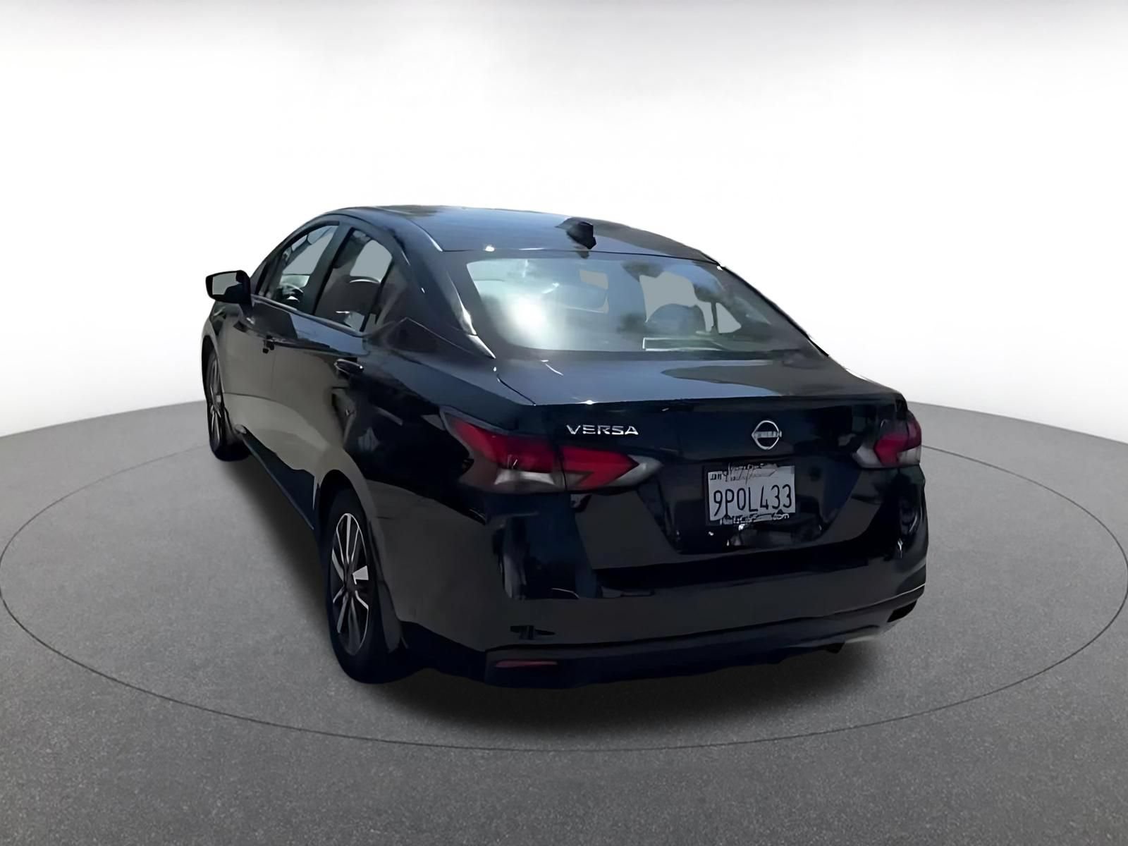 Used 2025 Nissan Versa SV w/ Trunk Package FWD image 10