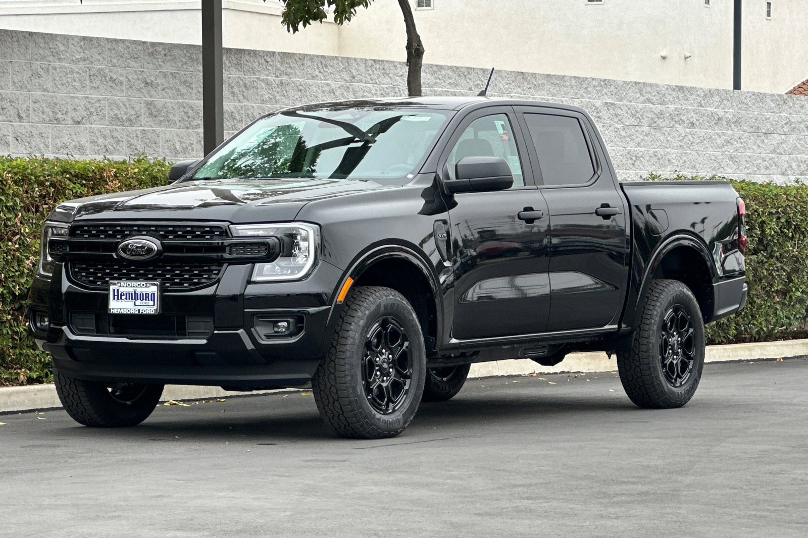 New 2025 Ford Ranger XLT w/ Black Appearance Package image 8