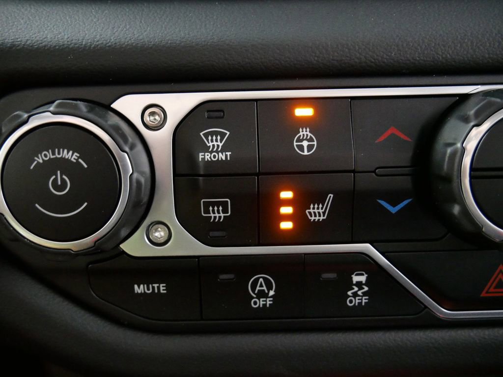 Certified 2024 Jeep Gladiator Sport w/ Premium Package image 47