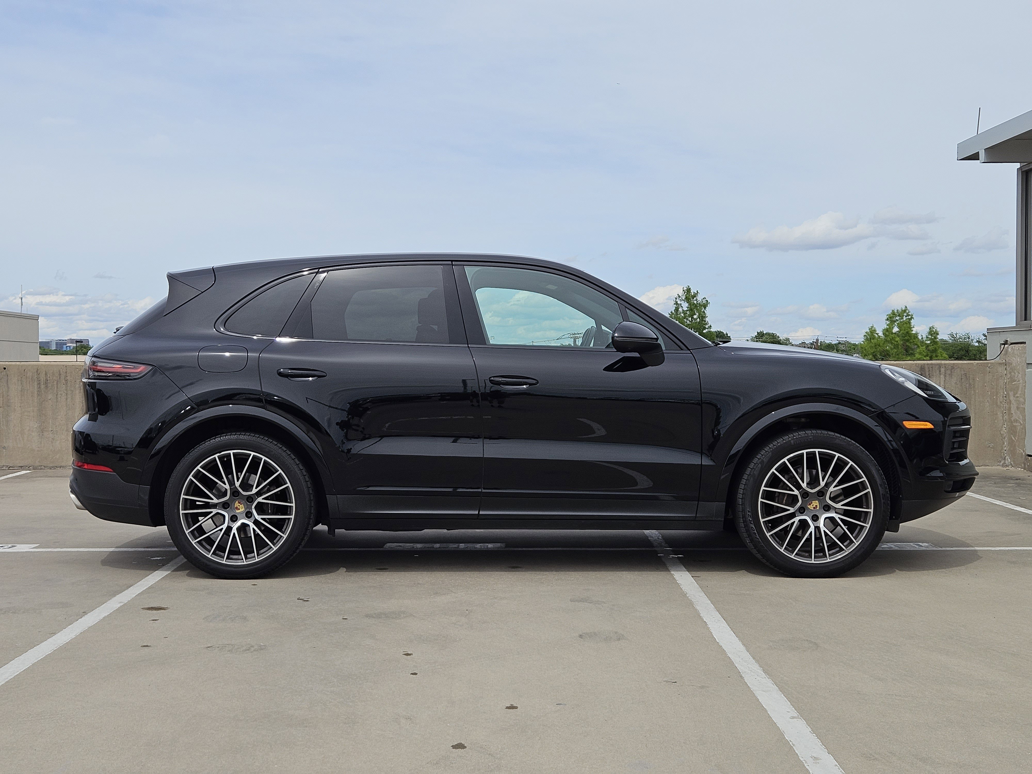 Used 2020 Porsche Cayenne image 9