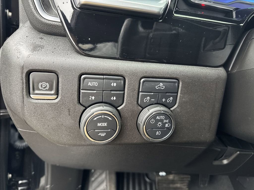 Certified 2022 Chevrolet Silverado 1500 RST w/ Convenience Package II image 17