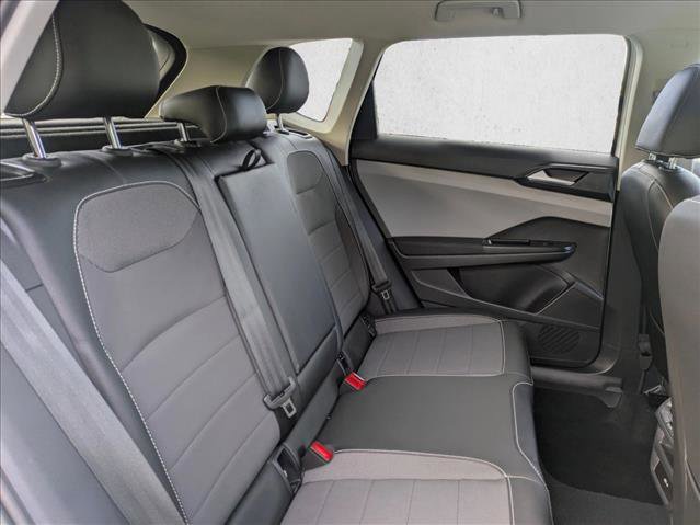 Used 2022 Volkswagen Taos SE image 18