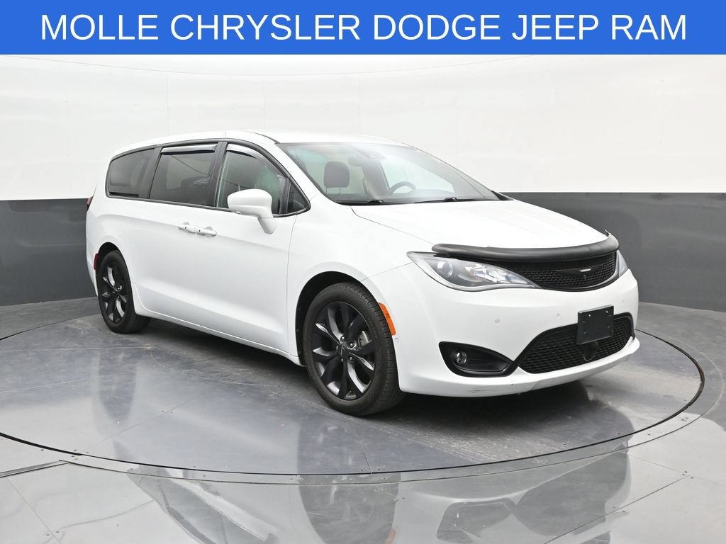 Used 2019 Chrysler Pacifica Touring Plus w/ Advanced Safetytec Group