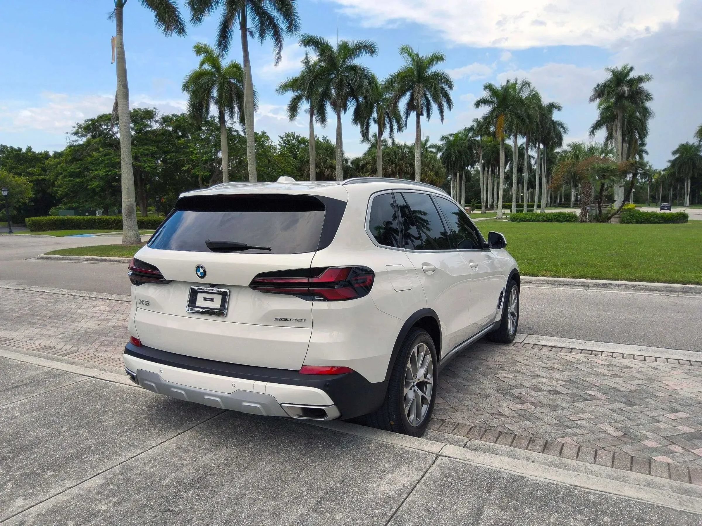 Used 2025 BMW X5 sDrive40i w/ Parking Assistance Package RWD image 24