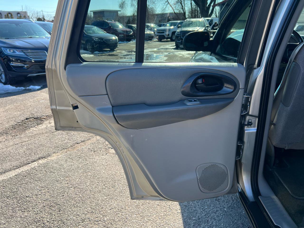 Used 2002 Chevrolet TrailBlazer LT image 16