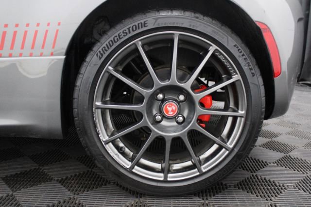 Used 2013 FIAT 500 Abarth w/ Comfort/Convenience Group FWD image 6
