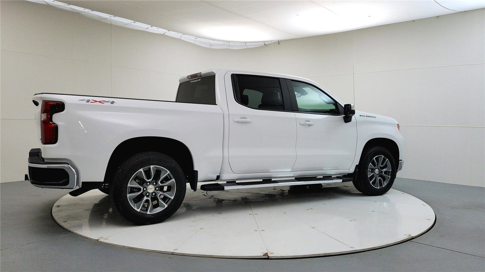 Used 2026 Chevrolet Silverado 1500 LT w/ Protection Package AWD/4WD image 7