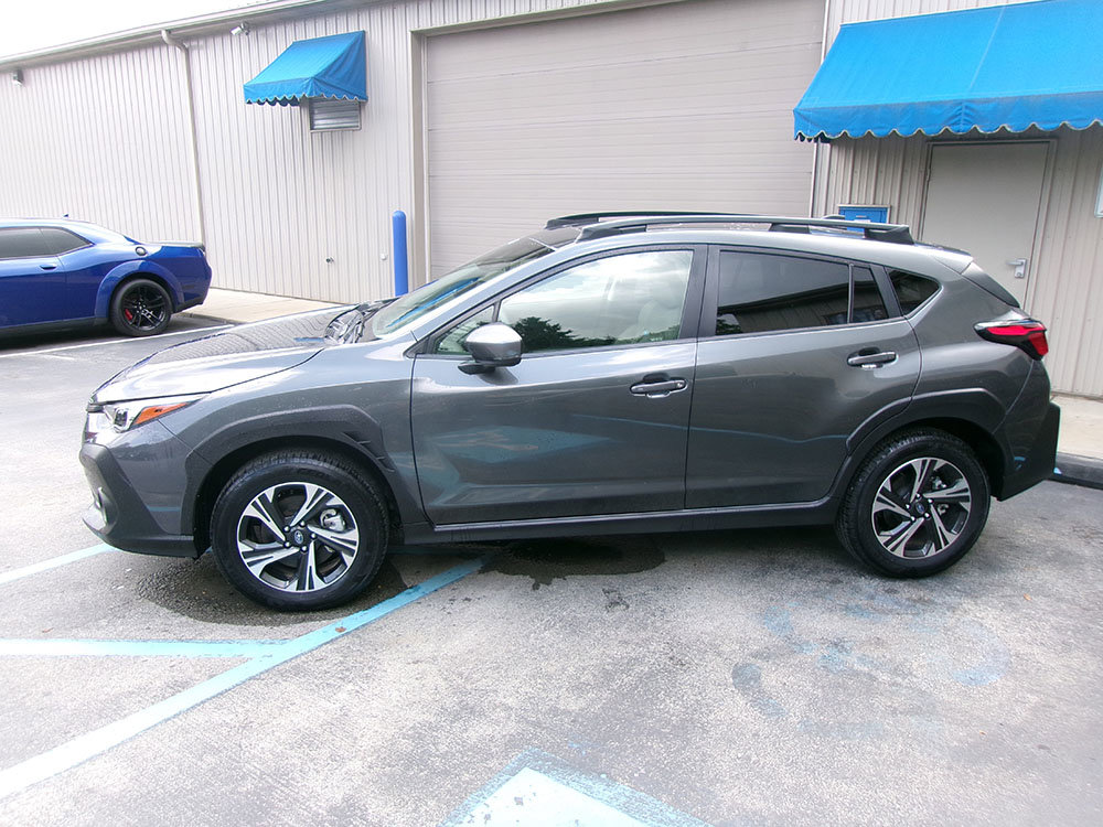 Used 2024 Subaru Crosstrek 2.0i Premium AWD/4WD image 3