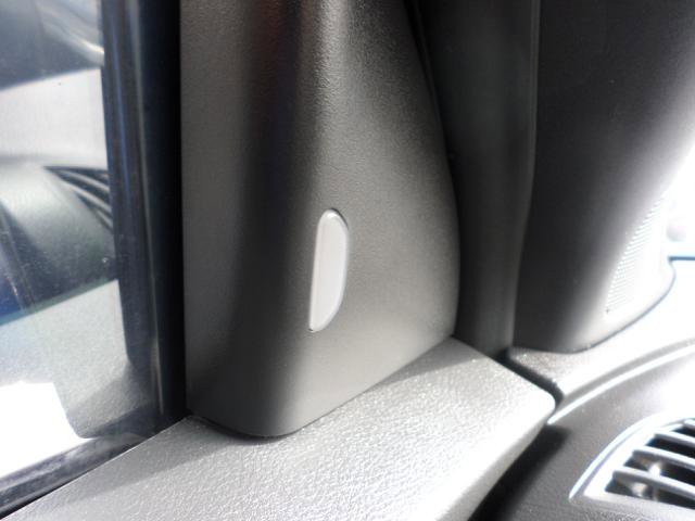 Used 2021 Nissan Kicks SR image 26
