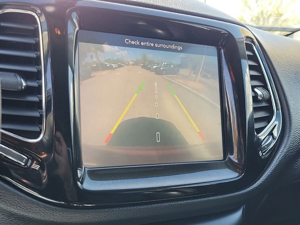 Used 2020 Jeep Compass Limited image 25