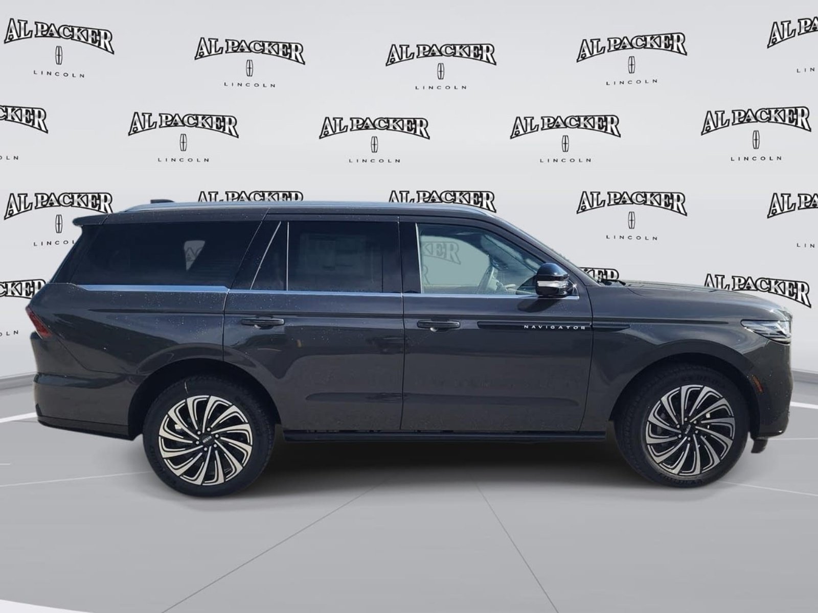 New 2027 Lincoln Navigator Black Label AWD/4WD image 6