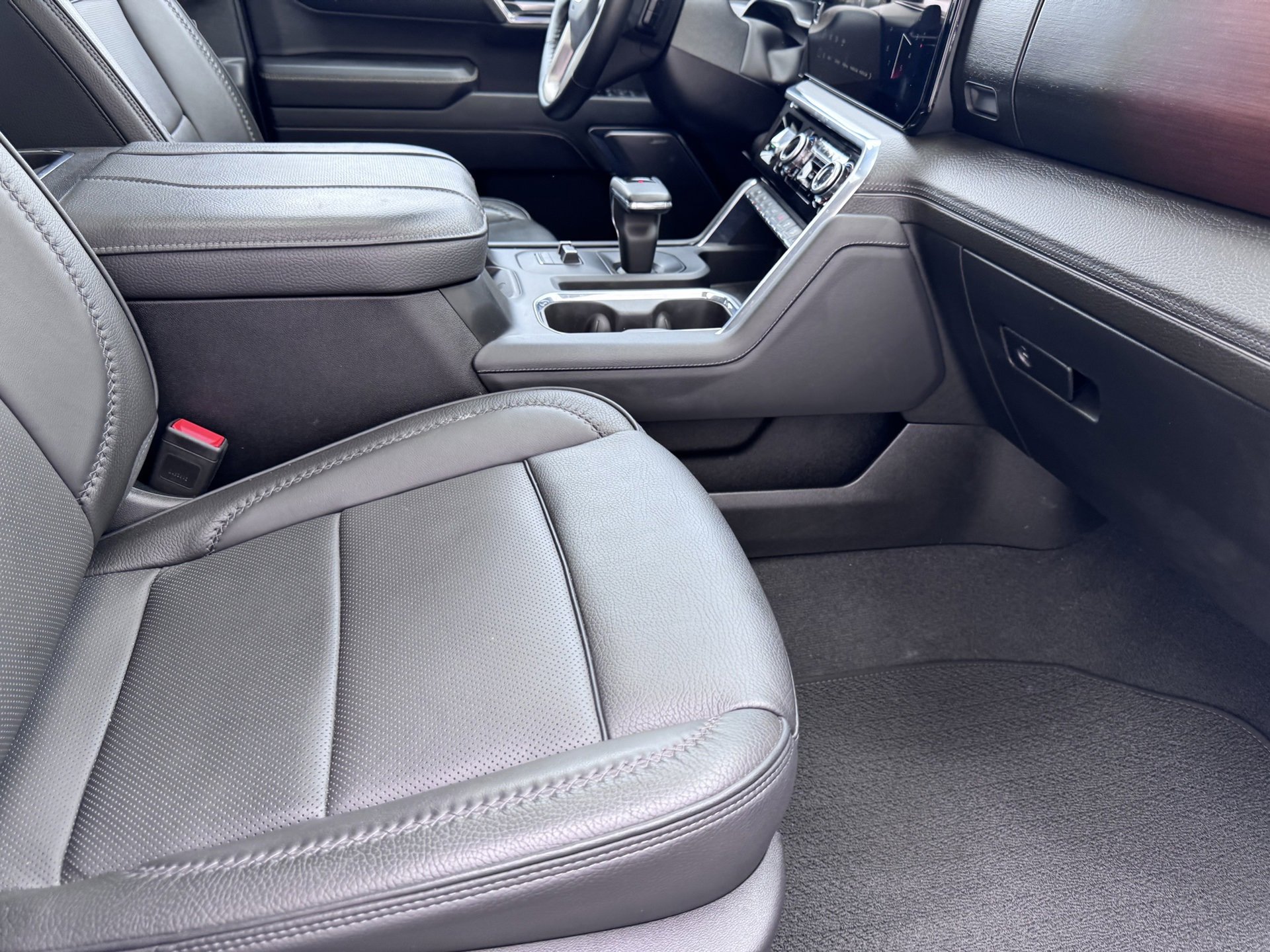 Used 2024 GMC Sierra 1500 Denali image 28