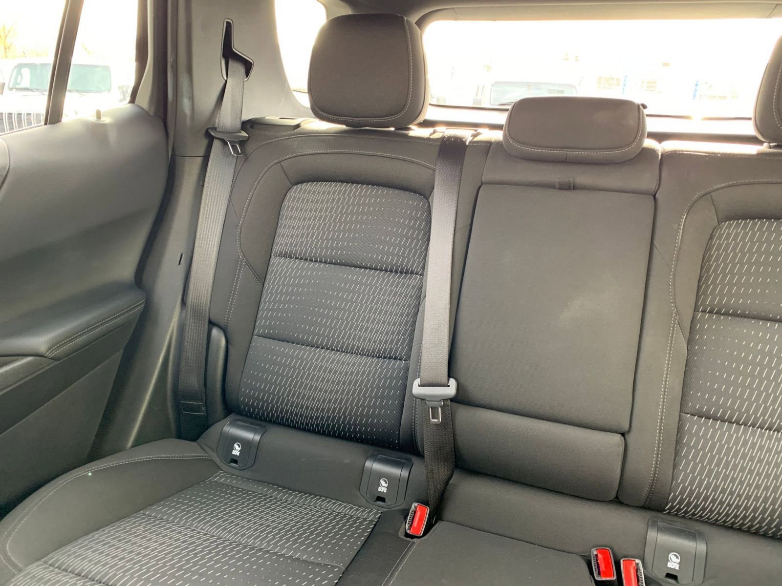 Used 2025 Chevrolet Equinox LT image 38