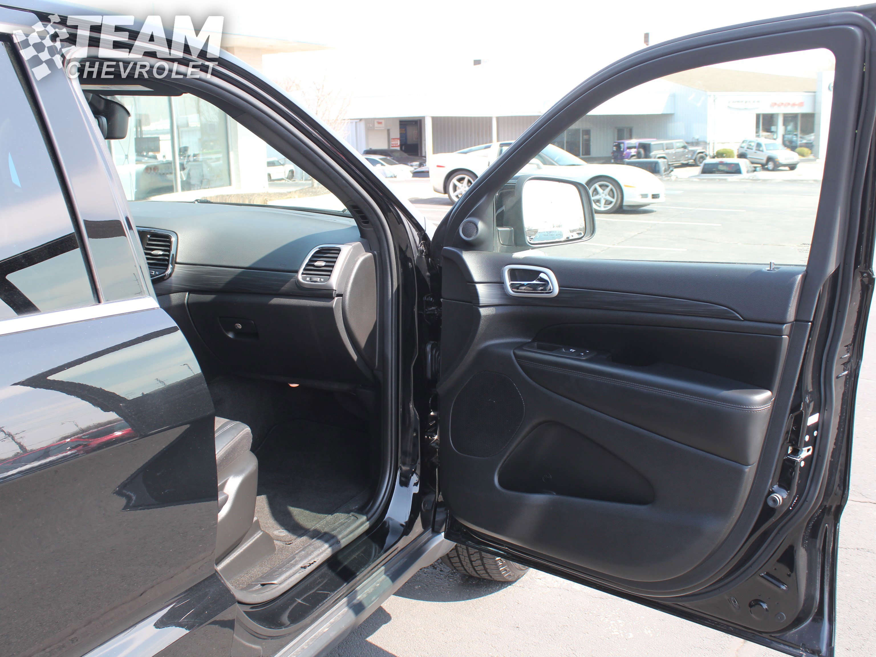 Used 2022 Jeep Grand Cherokee Laredo X AWD/4WD image 27