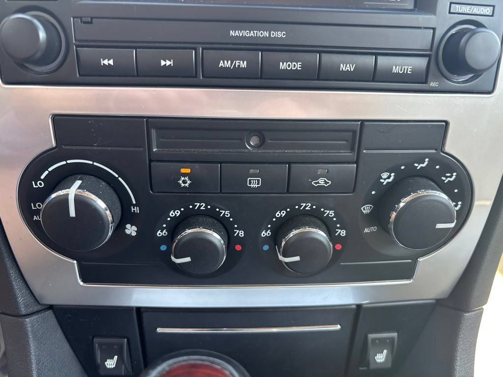 Used 2005 Chrysler 300 C w/ Sound Group II RWD image 5